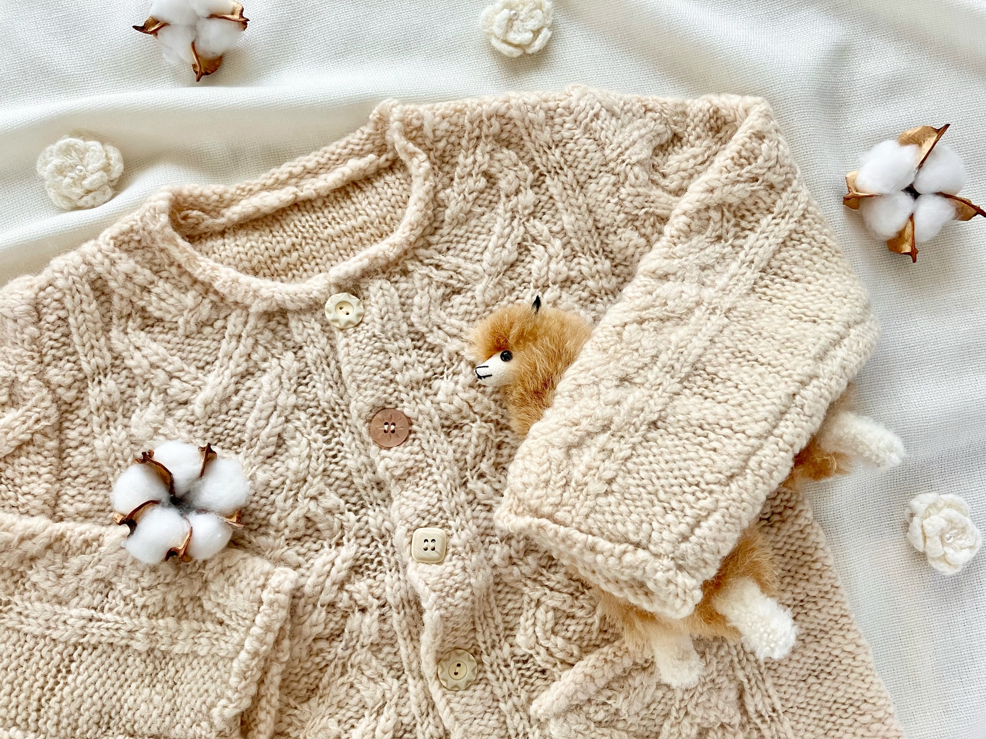 ニットカーディガン